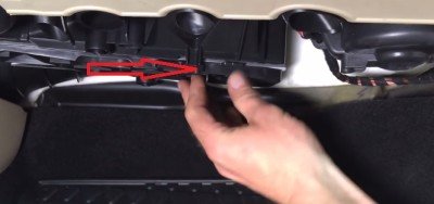 снимаем крышку фильтра